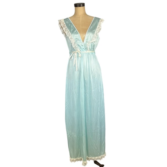 Vintage Other - Vintage California Dream baby blue maxi length lingerie SZ M